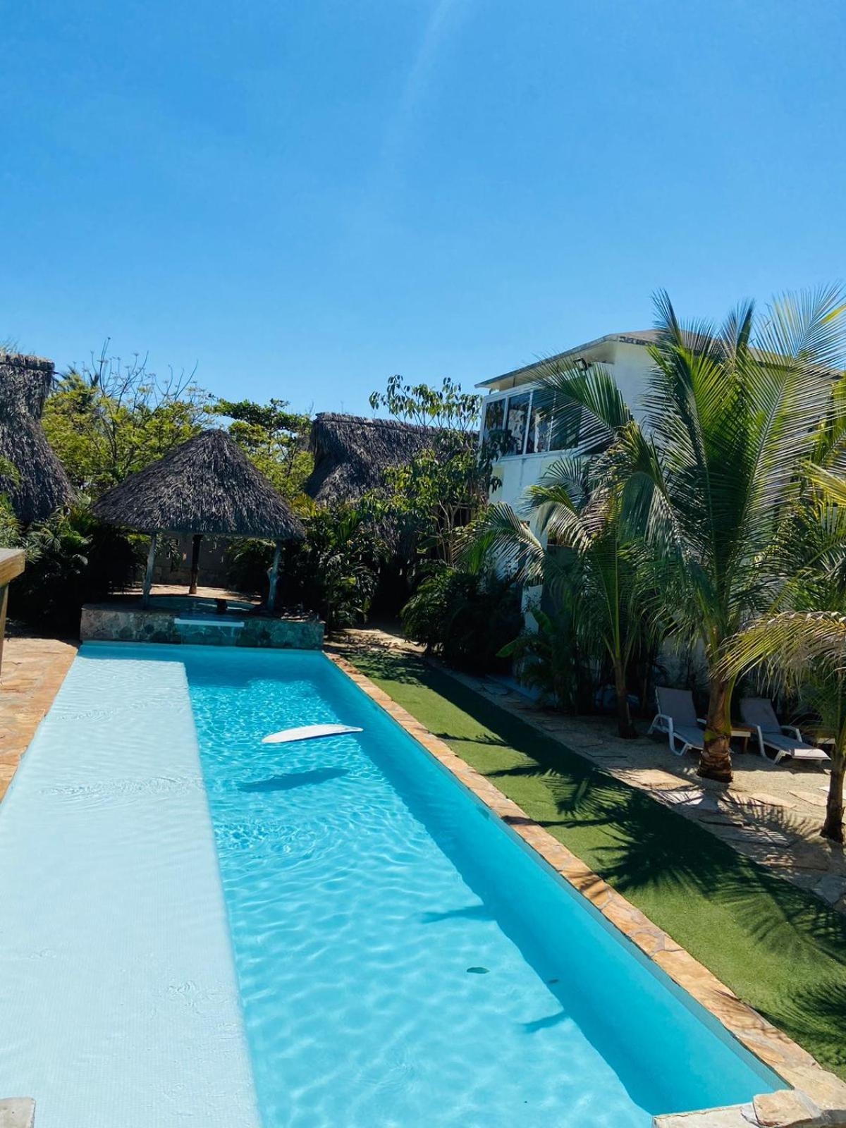 Hotel Pacifico El Paredon *